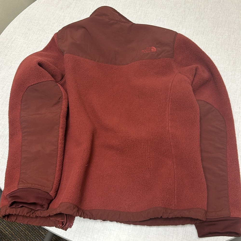 The North Face Women’s fleece Jacket, size Medium - Picture 3 of 5
